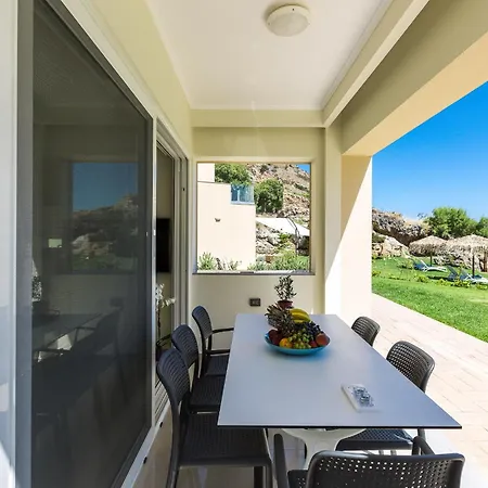 Harmony - Beachfront Escape *