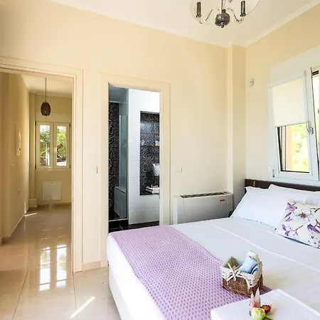 Harmony - Beachfront Escape Villa La Canée