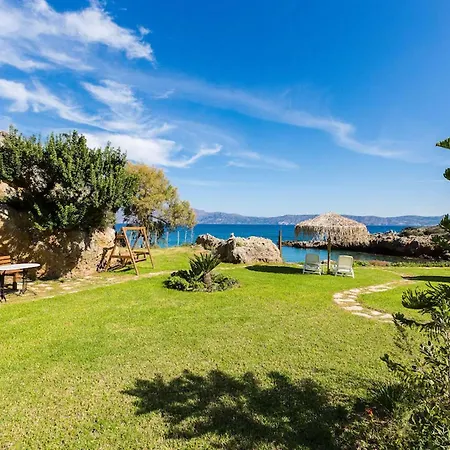 Villa Harmony - Beachfront Escape