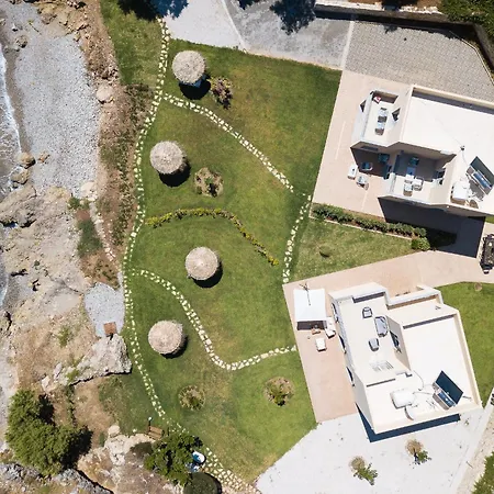 Harmony - Beachfront Escape Вілла