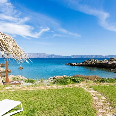 Harmony - Beachfront Escape Вілла *